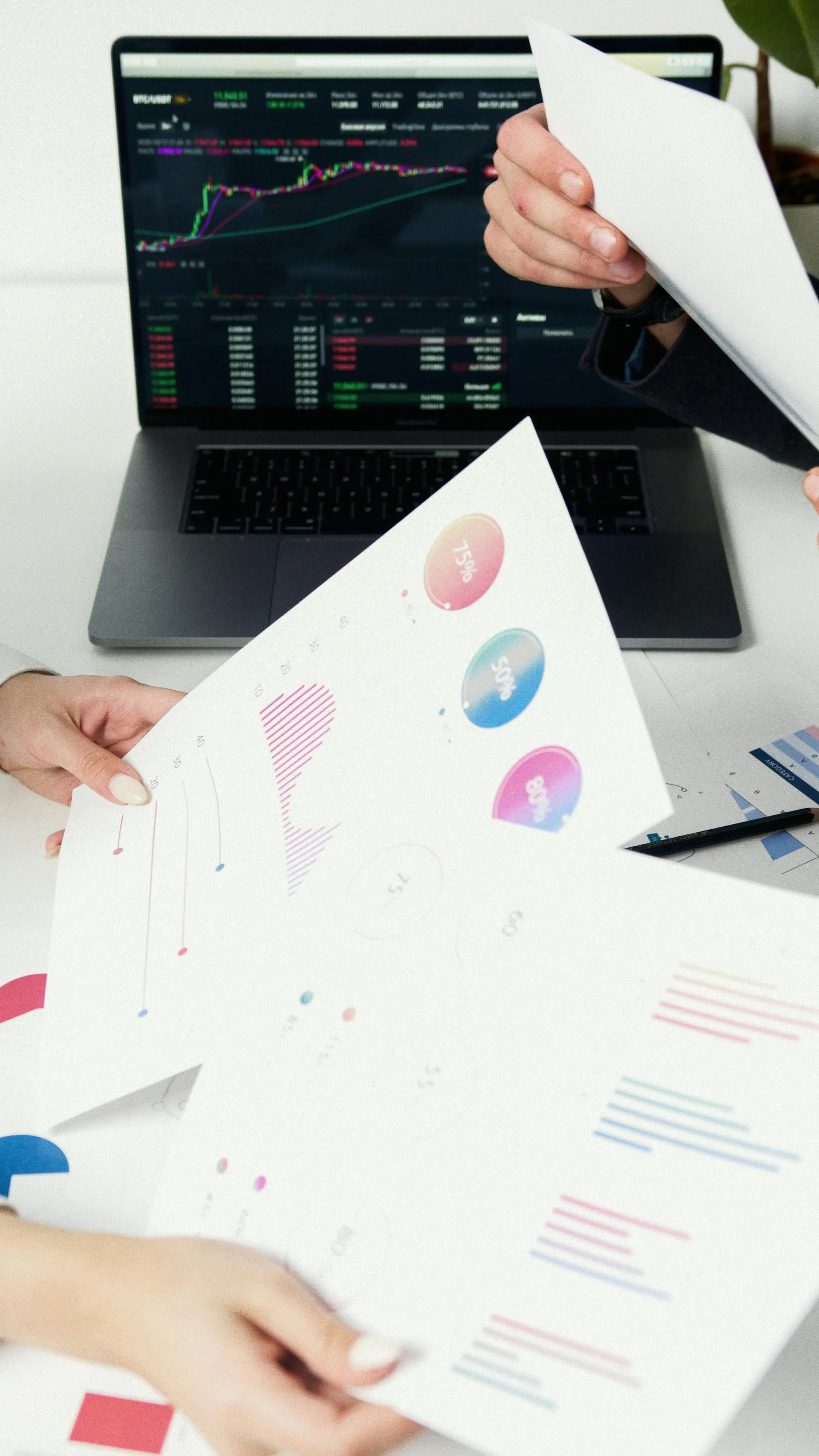 Consultoría de ventas SaaS para estrategia GTM, funnel y crecimiento comercial